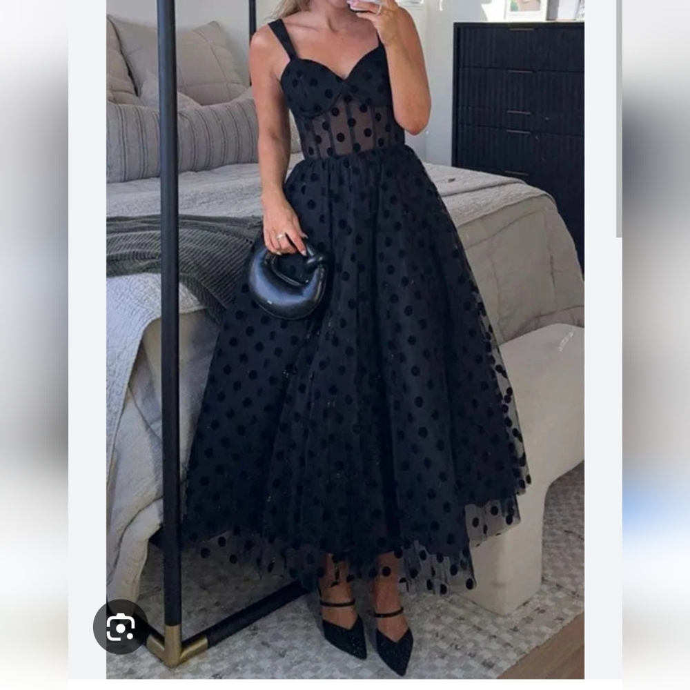Chic Black Polka Dot Maxi Dress 👗